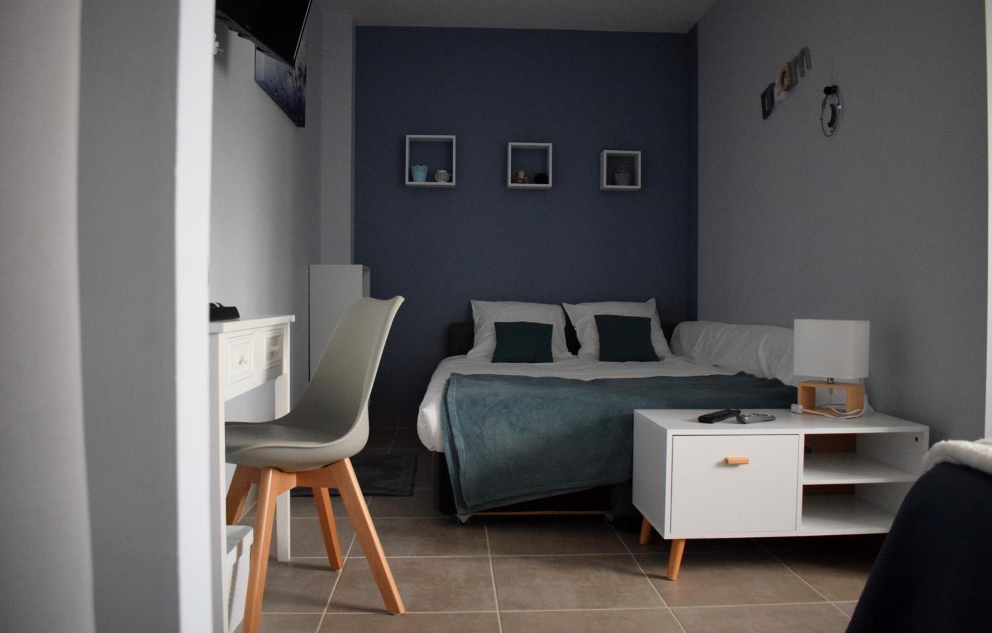 La Sarlamandre, Chambres Et Table D'Hotes Marcillac-Saint-Quentin Екстер'єр фото