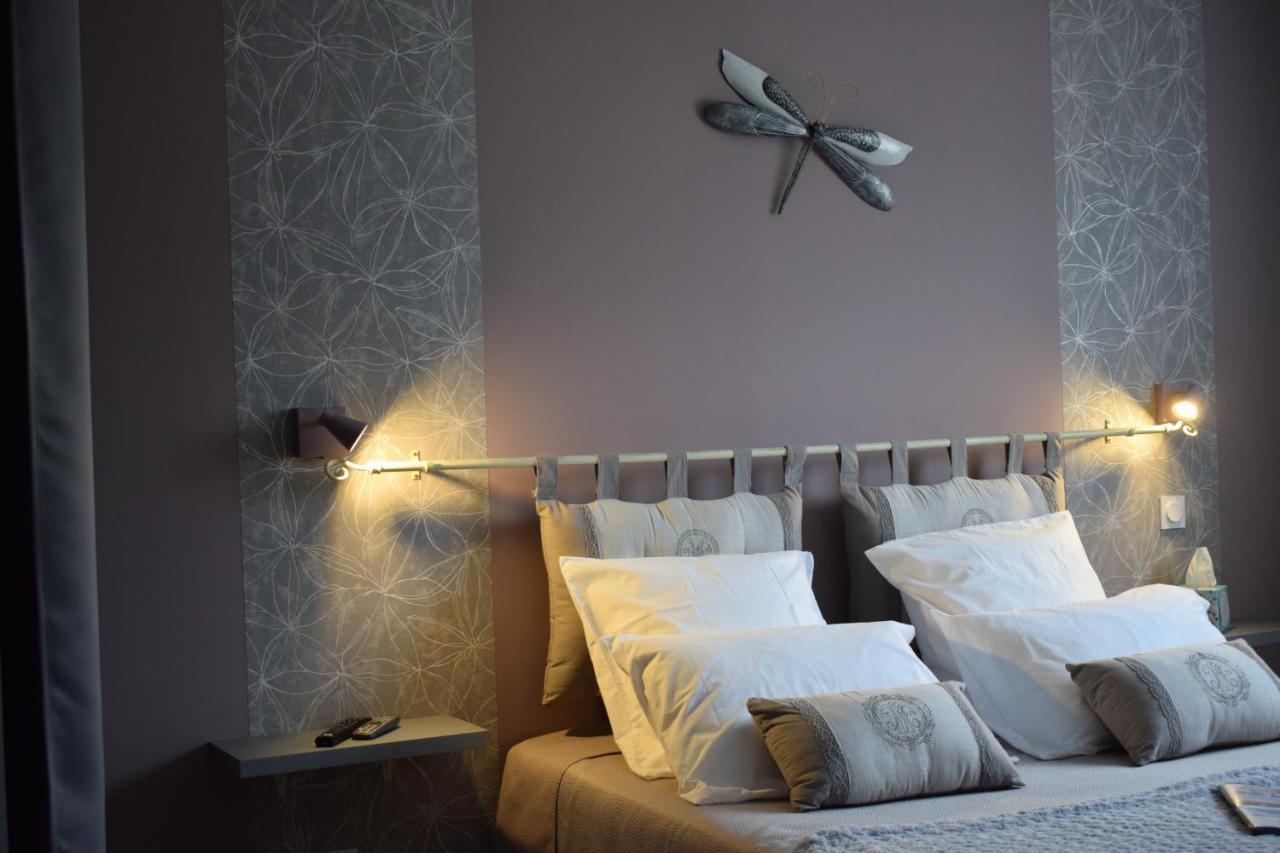La Sarlamandre, Chambres Et Table D'Hotes Marcillac-Saint-Quentin Екстер'єр фото