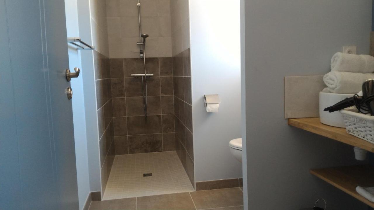 La Sarlamandre, Chambres Et Table D'Hotes Marcillac-Saint-Quentin Екстер'єр фото